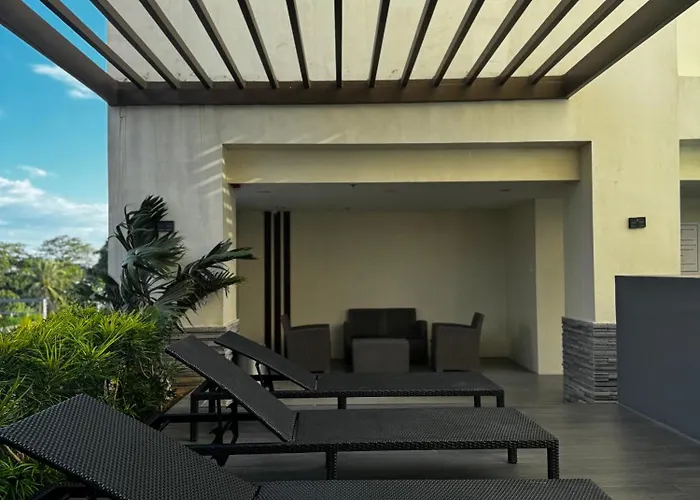 Aparthotel Deluxe Queen Unit In Cebu