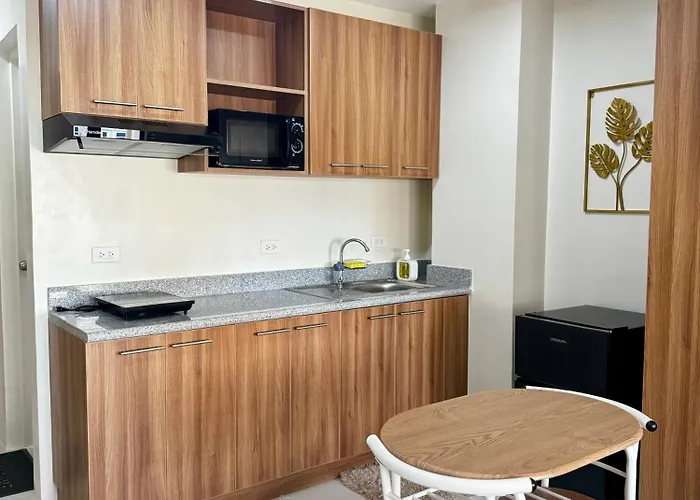 Deluxe Queen Unit In Cebu