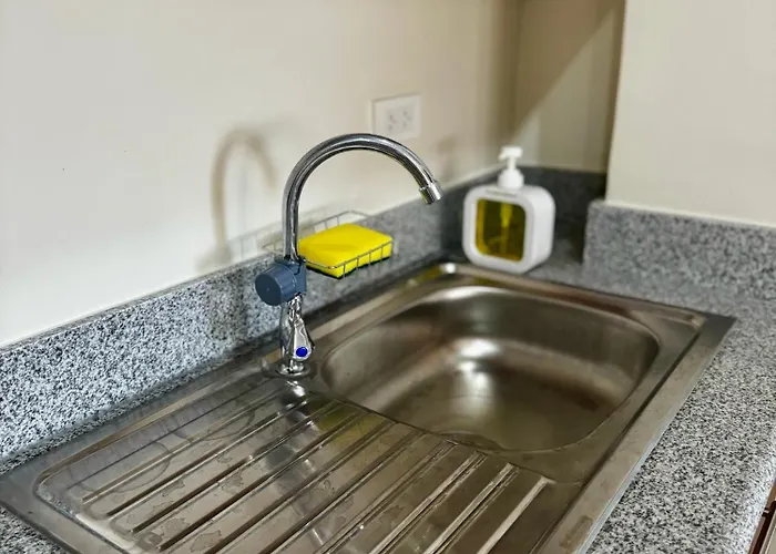 Deluxe Queen Unit In Cebu Aparthotel 3*